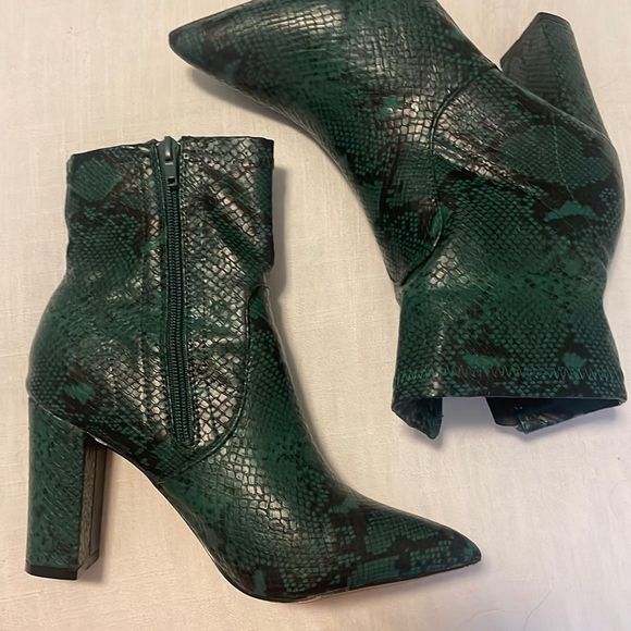 Catherine Catherine Malandrino Shoes - Green Snakeskin Booties